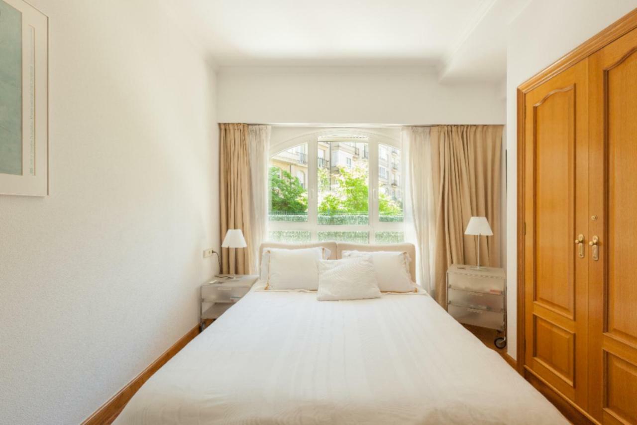 Апартаменты Ondarreta Beach & Terrace Сан-Себастьян Экстерьер фото