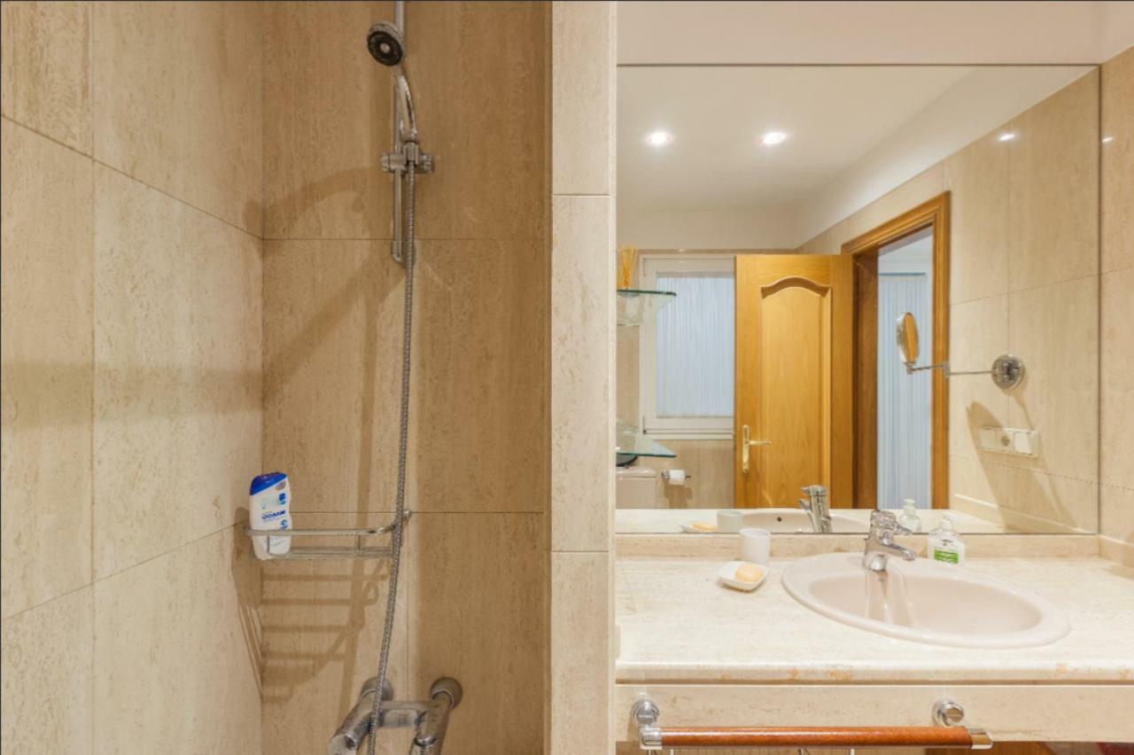 Апартаменты Ondarreta Beach & Terrace Сан-Себастьян Экстерьер фото